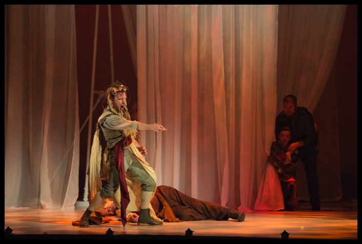 Flute as Thisbe